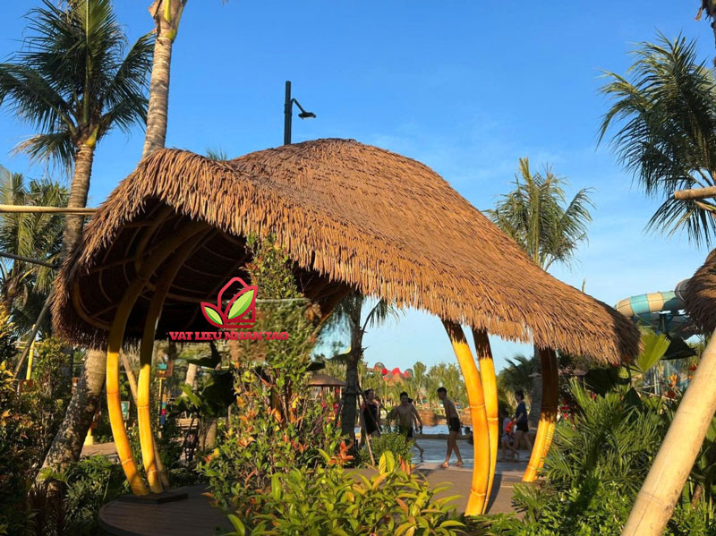 Artificial straw hut