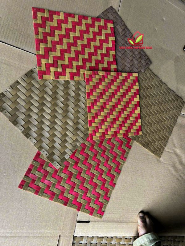 Artificial pressed matting sample 