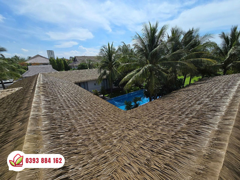 Lá dừa nhân tạo chống cháy