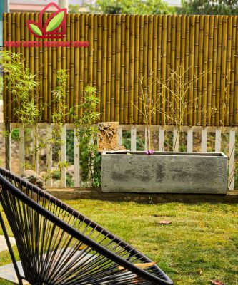 Tâm tre nhân tạo có nhiều ưu điểm vượt trội về độ bền và thâm mỹ, trở thành lựa chọn hàng đầu của các nhà đầu tư, nhà thầu với các công trình mang kiến trúc thôn quê, vintage, sang trọng,... Liên hệ ngay tại Hotline/ zalo : 0826.949.555