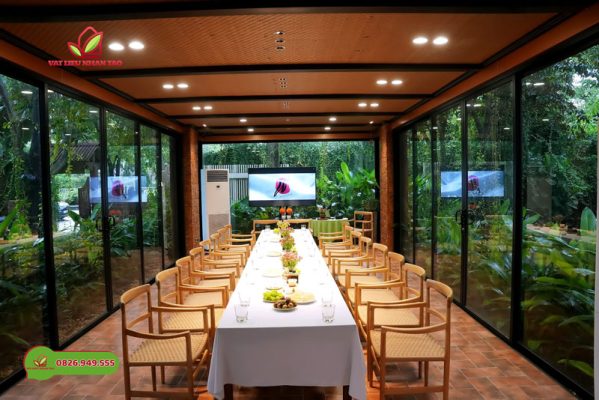 Cót ép nhựa nhân tạo giúp không gian của bạn trở nên tinh tế và sang trọng trong từng ánh nhìn